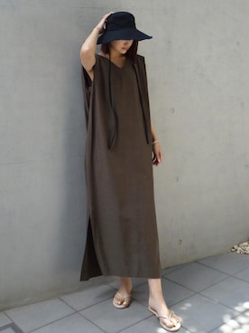 ALEXIA STAMさん（レディース・163cm）の春コーディネート