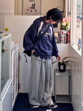 「epnok（エプノック）のアイテム（スウェットパンツ）」を使った、おやすみくん💤さん（メンズ・170cm）の春コーディネート