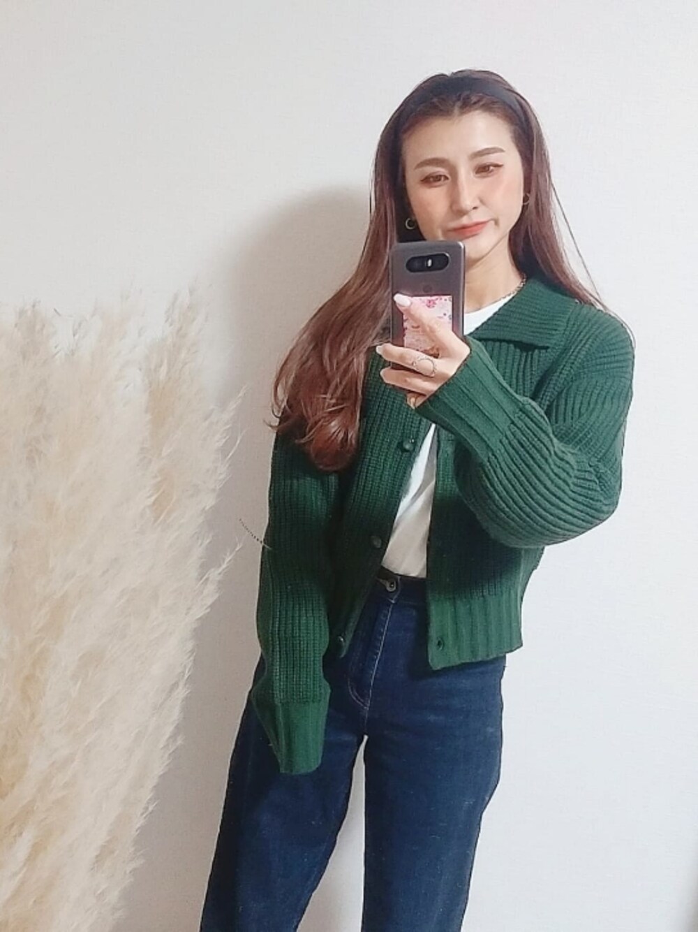 「クリスマスに着たい服、冬、カジュアルコーデ、おしゃれさんと繋がりたい、ニットコーデ、グリーンコーデ、低身長女子、ニット、カーディガン、いいね、save、フォローお願いします🤑、outfit、ootd」｜「Availのアイテム（カーディガン/ボレロ、グリーン系）」を使った、MANAMI☪さん（レディース・156cm）の冬コーディネートの1枚目の写真