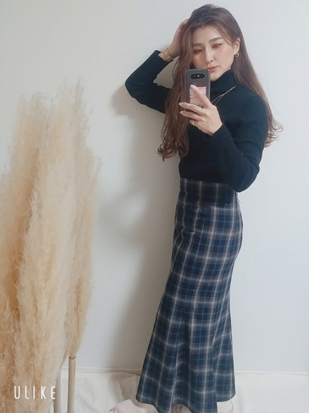 「ハイネック、タートルネック、大人コーデ、きれいめカジュアル、ootd、マーメイドスカート、低身長、outfit、code、着回しコーデ、instagram、秋冬コーデ、おしゃれさんと繋がりたい、オトナ女子」｜「LOWRYS FARMのチェックマーメイドスカート　215656（スカート、ブルー系）」を使った、MANAMI☪さん（レディース・156cm）の秋コーディネートの1枚目の写真