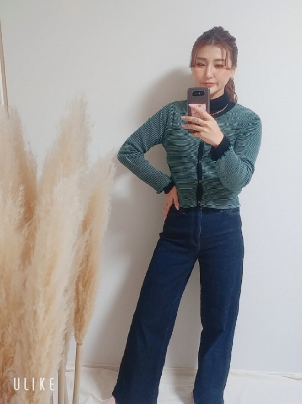 「カーディガン、タートルネック、大人コーデ、モード、ootd、outfit、code、グリーンコーデ、低身長コーデ、お洒落さんとつながりたい、ママファッション、カーディガンコーデ」｜「RETRO GIRLのパイピングテレコカーデ（カーディガン/ボレロ、グリーン系）」を使った、MANAMI☪さん（レディース・156cm）の冬コーディネートの1枚目の写真