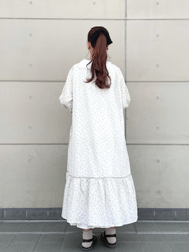 「小花柄ワンピース」｜「アイテム（サンダル）」を使った、kanaさん（レディース・161cm）の春コーディネート