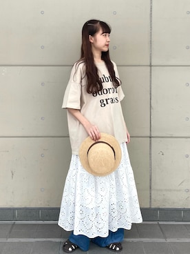 「Samansa Mos2（サマンサ モスモス）のロゴ刺繍Tシャツ（Tシャツ/カットソー）」を使った、kanaさん（レディース・163cm）の春コーディネート