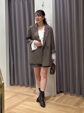 「アイテム（シュシュ）」を使った、Renaさん（レディース・155cm）の秋コーディネート