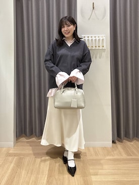 「mysty woman（ミスティウーマン）の【story. 】スイッチハンドルボストン 572846（ハンドバッグ、ベージュ系）」を使った、Renaさん（レディース・155cm）の春コーディネート