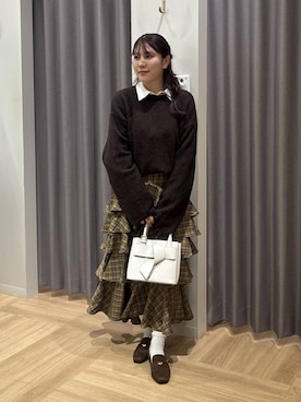 「アイテム（スカート、ベージュ系）」を使った、Renaさん（レディース・155cm）の冬コーディネート