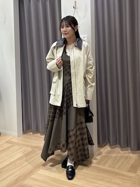 「アイテム（ミリタリージャケット）」を使った、Renaさん（レディース・155cm・20代）の秋コーディネート