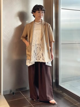 「SHIPS（シップス）のSHIPS Primary Navy Label:LUMIERE フロッキー プリント TEE（Tシャツ/カットソー、ホワイト系）」を使った、隈元さん（レディース・158cm）の夏コーディネート
