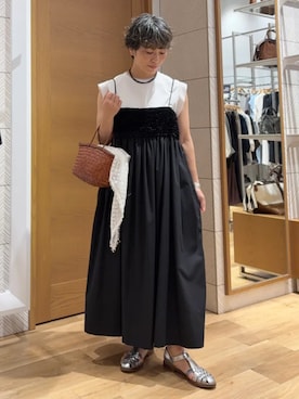 「SHIPS（シップス）の〈手洗い可能〉チュール コンビ フレンチ プルオーバー（Tシャツ/カットソー、ホワイト系）」を使った、隈元さん（レディース・158cm）の夏コーディネート
