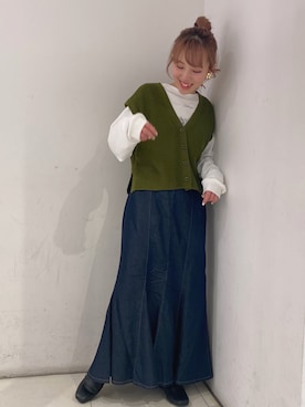 「earth music&ecology（アースミュージックアンドエコロジー）のアイテム（デニムスカート）」を使った、なぽんさん（レディース・150cm）の冬コーディネート