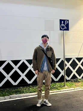 「アイテム（チノパンツ、ゴールド系）」を使った、Ray  さん（メンズ・176cm）の冬コーディネート