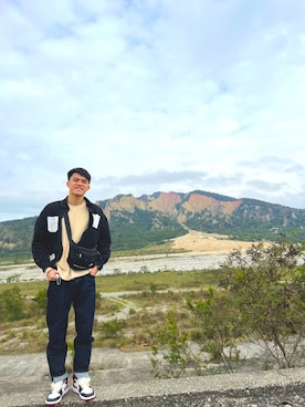 「アイテム（チノパンツ、ゴールド系）」を使った、Ray  さん（メンズ・176cm）の冬コーディネート