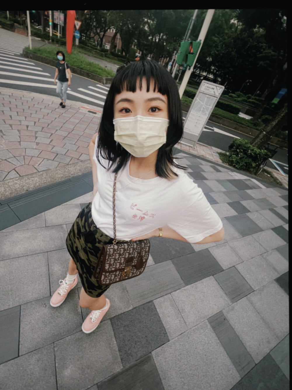 「A BATHING APEの1ST CAMO SKIRT L（スカート、イエロー系）」を使った、❃✾Annie✾❃さん（レディース・158cm）の秋コーディネートの1枚目の写真