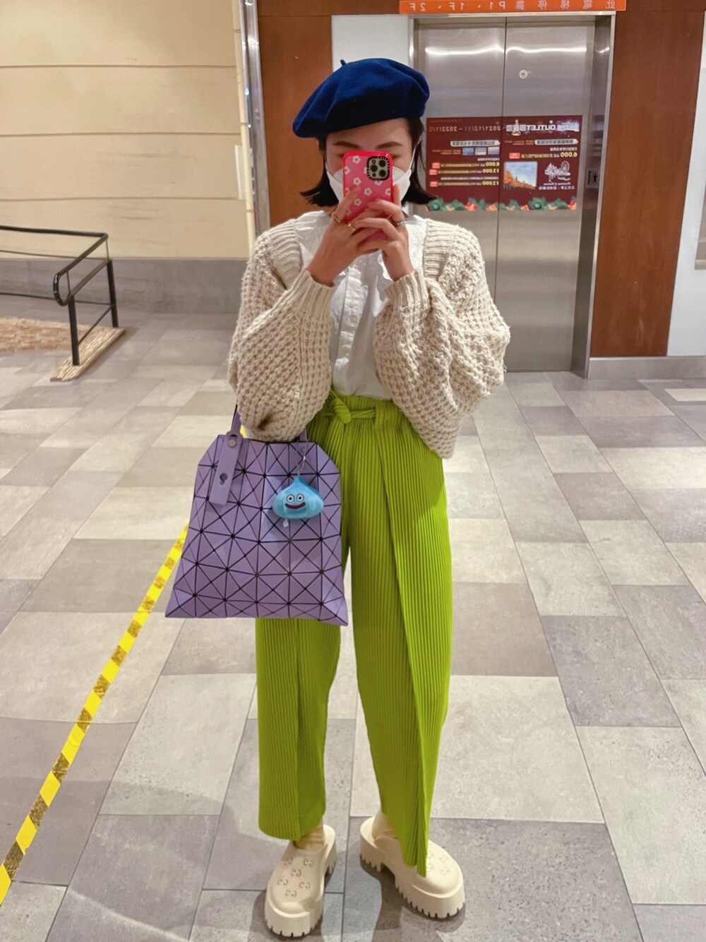 「LAULHEREのCASHMERE/カシミア（ハンチング/ベレー帽、ブルー系）」を使った、❃✾Annie✾❃さん（レディース・158cm）の冬コーディネートの1枚目の写真