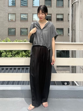 「Doux archives（ドゥアルシーヴ）のリネンタックコクーンパンツ（その他パンツ、ブラック系）」を使った、るこ。さん（レディース・173cm）の夏コーディネート