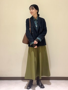 「アイテム（スカート）」を使った、るこ。さん（レディース・173cm）の秋コーディネート