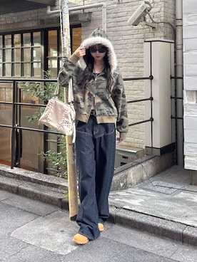 「アイテム（パーカー）」を使った、モエさん（レディース・167cm）の秋コーディネート