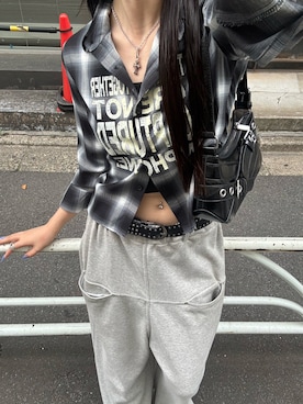 「アイテム（スウェットパンツ）」を使った、モエさん（レディース・167cm）の秋コーディネート
