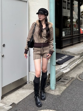 「WHO'S WHO gallery（フーズフーギャラリー）のアイテム（パーカー）」を使った、モエさん（レディース・167cm）の秋コーディネート