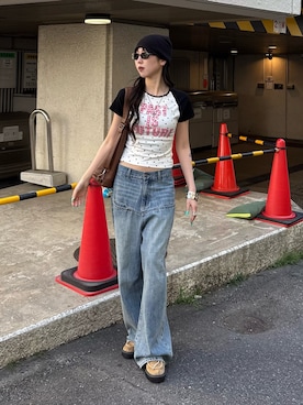 「WHO'S WHO gallery（フーズフーギャラリー）のメニースターラグランチビT（Tシャツ/カットソー、ホワイト系）」を使った、モエさん（レディース・167cm）の春コーディネート