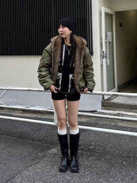 「アイテム（MA-1）」を使った、モエさん（レディース・167cm）の秋コーディネート