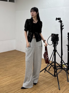 「アイテム（スウェットパンツ）」を使った、モエさん（レディース・167cm）の春コーディネート