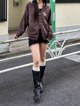 「アイテム（パーカー）」を使った、モエさん（レディース・167cm）の秋コーディネート