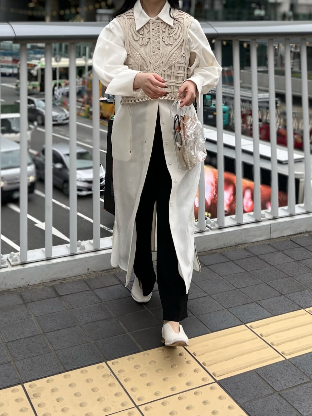 「mame、mamekurogouchi、マメクロゴウチ、mame kurogouchi、Tods、春コーデ、淡色女子」｜「TOD’Sのアイテム（ドレスシューズ、ホワイト系）」を使った、mn__tさん（レディース・155cm）の春コーディネートの1枚目の写真