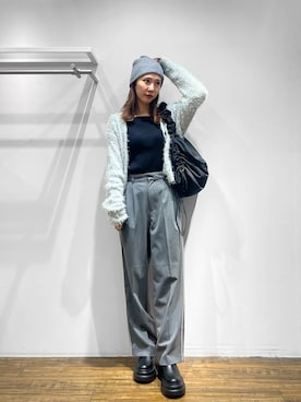 「アイテム（ニットキャップ/ビーニー、グレー系）」を使った、ちゃんにしさん（レディース・164cm）の冬コーディネート