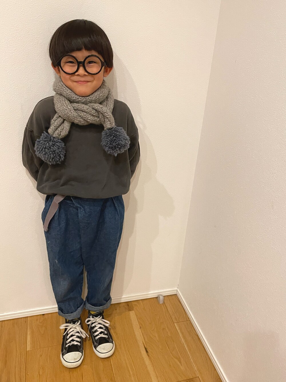 「男の子コーデ、カジュアル、ハンドメイド、シンプル、プチプラ、着回しコーデ」｜「apres les coursのベルト付きラップパンツ 10分丈（その他パンツ、ブルー系）」を使った、aoeetoさん（キッズ・120cm）の冬コーディネートの1枚目の写真