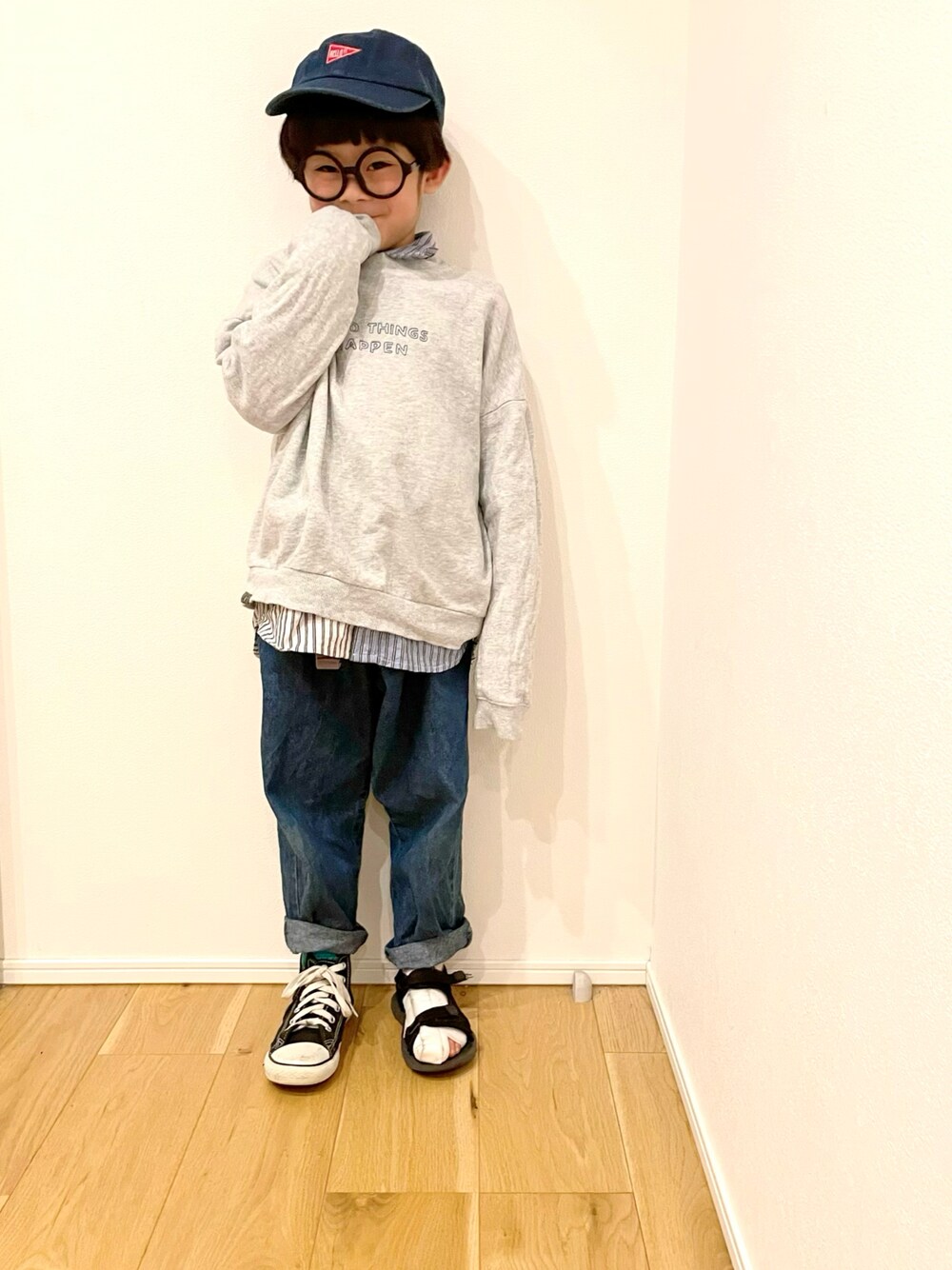 「着回しコーデ、キャップ、めがね、コンバース、プチプラ、レイヤードスタイル」｜「CONVERSEの《CONVERSE》CHILD ALL STAR N Z HI コンバース チャイルド オールスター NZ HI　★（スニーカー、ブラック系）」を使った、aoeetoさん（キッズ・120cm）の冬コーディネートの1枚目の写真