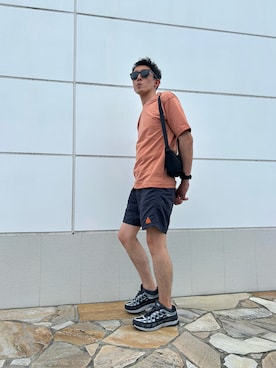 「アイテム（ボディバッグ/ウエストポーチ）」を使った、しんたまんさん（メンズ・170cm）の秋コーディネート