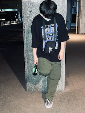 「バンドT」｜「アイテム（スリッポン）」を使った、人さん（メンズ・168cm）の秋コーディネート