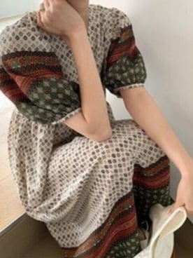 「MINS MINIS（ミンスミニス）のアイテム」を使った、perky room スタッフさん（レディース・165cm）の秋コーディネート