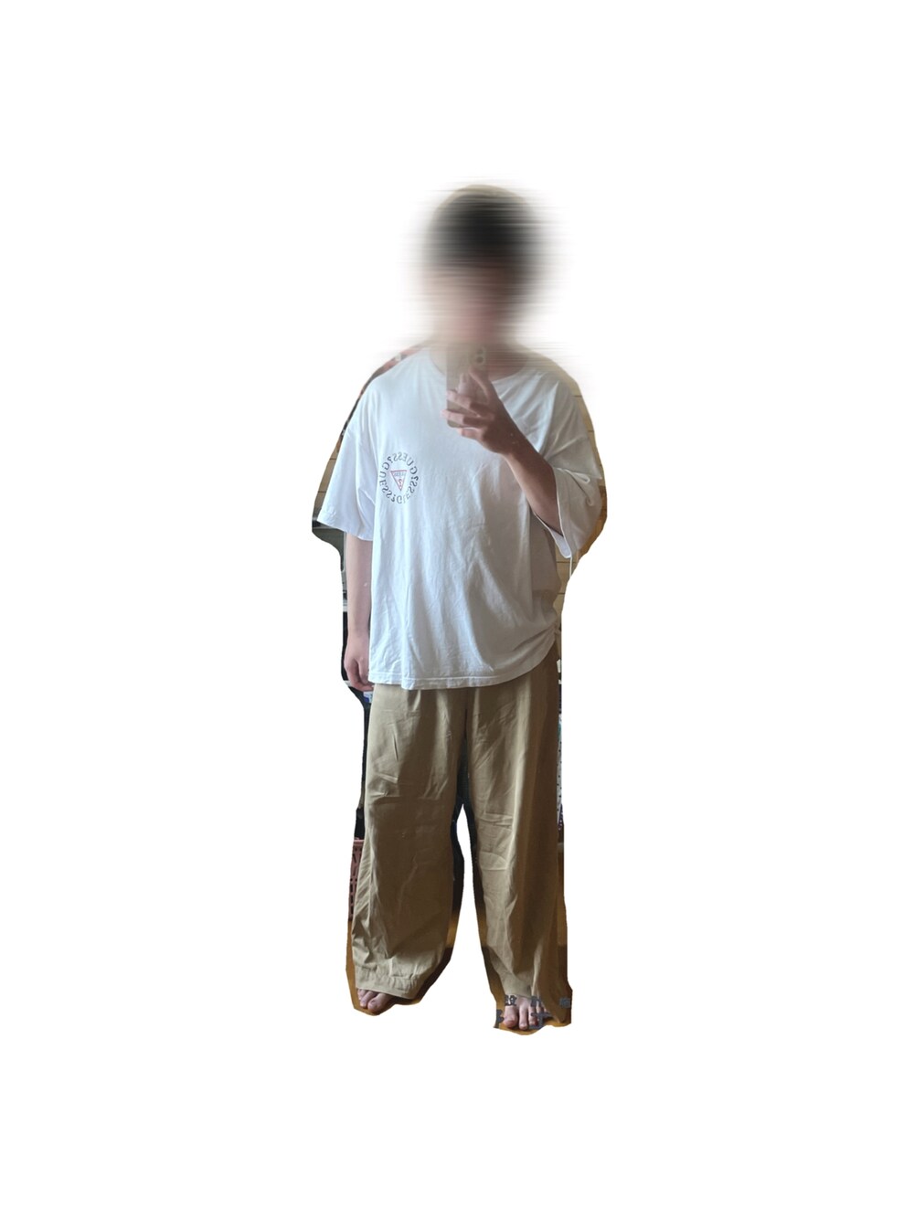 「夏コーデ、夏だ！Tシャツ着よう！、白Tシャツ、ワイドパンツ、カジュアルコーデ」｜「Guessの『GUESS/ゲス』サークルロゴワイドシルエットロンT（Tシャツ/カットソー、ホワイト系）」を使った、rakuru さん（骨格ナチュラル・メンズ・163cm）の夏コーディネートの1枚目の写真