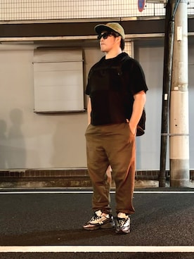 「アイテム（キャップ）」を使った、棚橋弘至さん（メンズ・181cm）の秋コーディネート