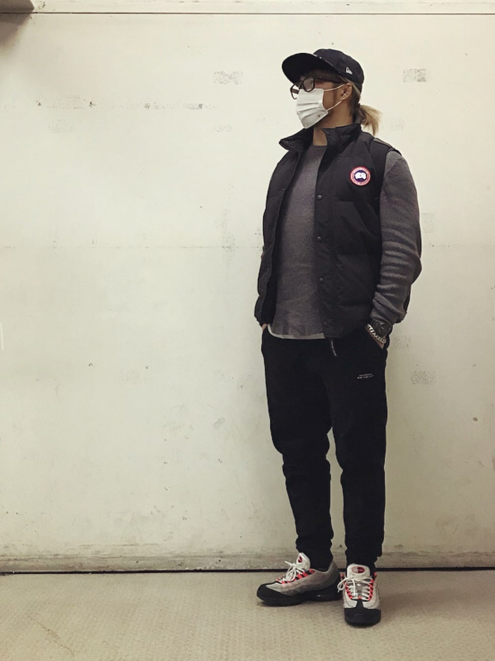 「NEW ERA」｜「PENDLETONのアイテム（キャップ、ブラック系）」を使った、棚橋弘至さん（メンズ・181cm）の秋コーディネートの1枚目の写真