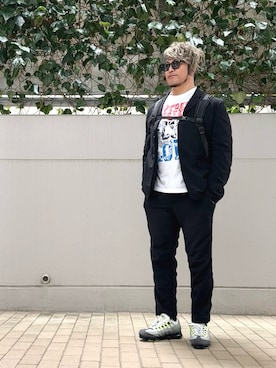 「アイテム（セットアップ）」を使った、棚橋弘至さん（メンズ・181cm）の秋コーディネート