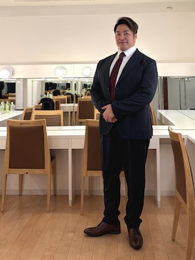 「オーダースーツのアイテム（スーツセット、ブルー系）」を使った、棚橋弘至さん（メンズ・181cm）の春コーディネート
