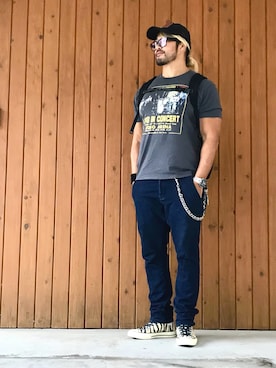 「STEVENSON OVERALL CO.（スティーブンソンオーバーオール）のアイテム（デニムパンツ）」を使った、棚橋弘至さん（メンズ・181cm）の秋コーディネート