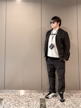 「アイテム（セットアップ）」を使った、棚橋弘至さん（メンズ・181cm）の夏コーディネート