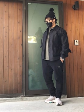 「Saturdays NYC（サタデーズ ニューヨークシティ ）のアイテム（スウェットパンツ）」を使った、棚橋弘至さん（メンズ・181cm）の春コーディネート