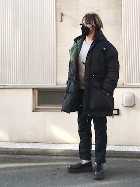 「and wander（アンドワンダー）のアイテム（バッグ）」を使った、棚橋弘至さん（メンズ・181cm）の冬コーディネート