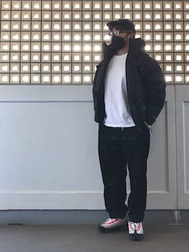 「and wander（アンドワンダー）のアイテム（バッグ）」を使った、棚橋弘至さん（メンズ・181cm）の春コーディネート