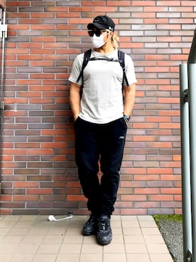 「Saturdays NYC（サタデーズ ニューヨークシティ ）のアイテム（スウェットパンツ）」を使った、棚橋弘至さん（メンズ・181cm）の夏コーディネート