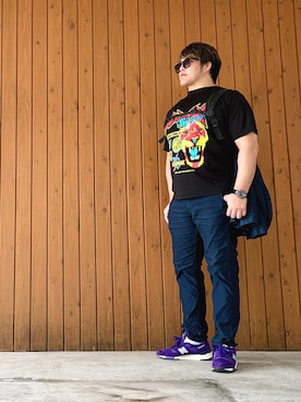 「闘魂SHOPのアイテム（Tシャツ/カットソー、ブラック系）」を使った、棚橋弘至さん（メンズ・181cm）の夏コーディネート