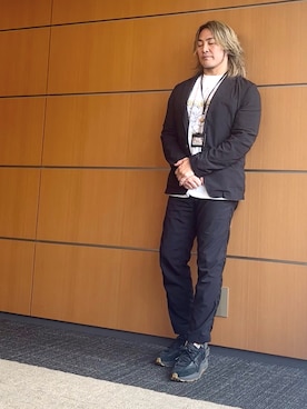 「アイテム（スニーカー）」を使った、棚橋弘至さん（メンズ・181cm・40代）の秋コーディネート