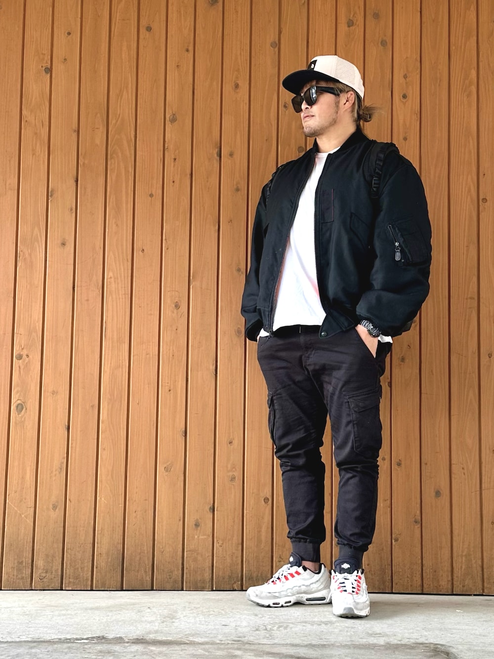 COMME des GARCONSのミリタリージャケットを使った人気ファッション