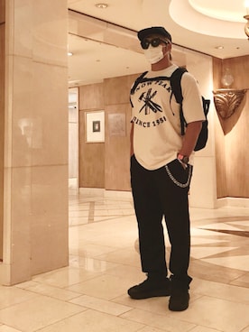 「HOKA ONE ONE × Engineered  Garments」｜棚橋弘至さん（メンズ・181cm）の夏コーディネート