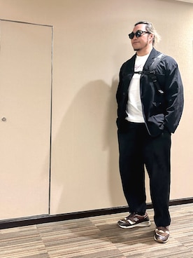 「アイテム（セットアップ）」を使った、棚橋弘至さん（メンズ・181cm）の夏コーディネート